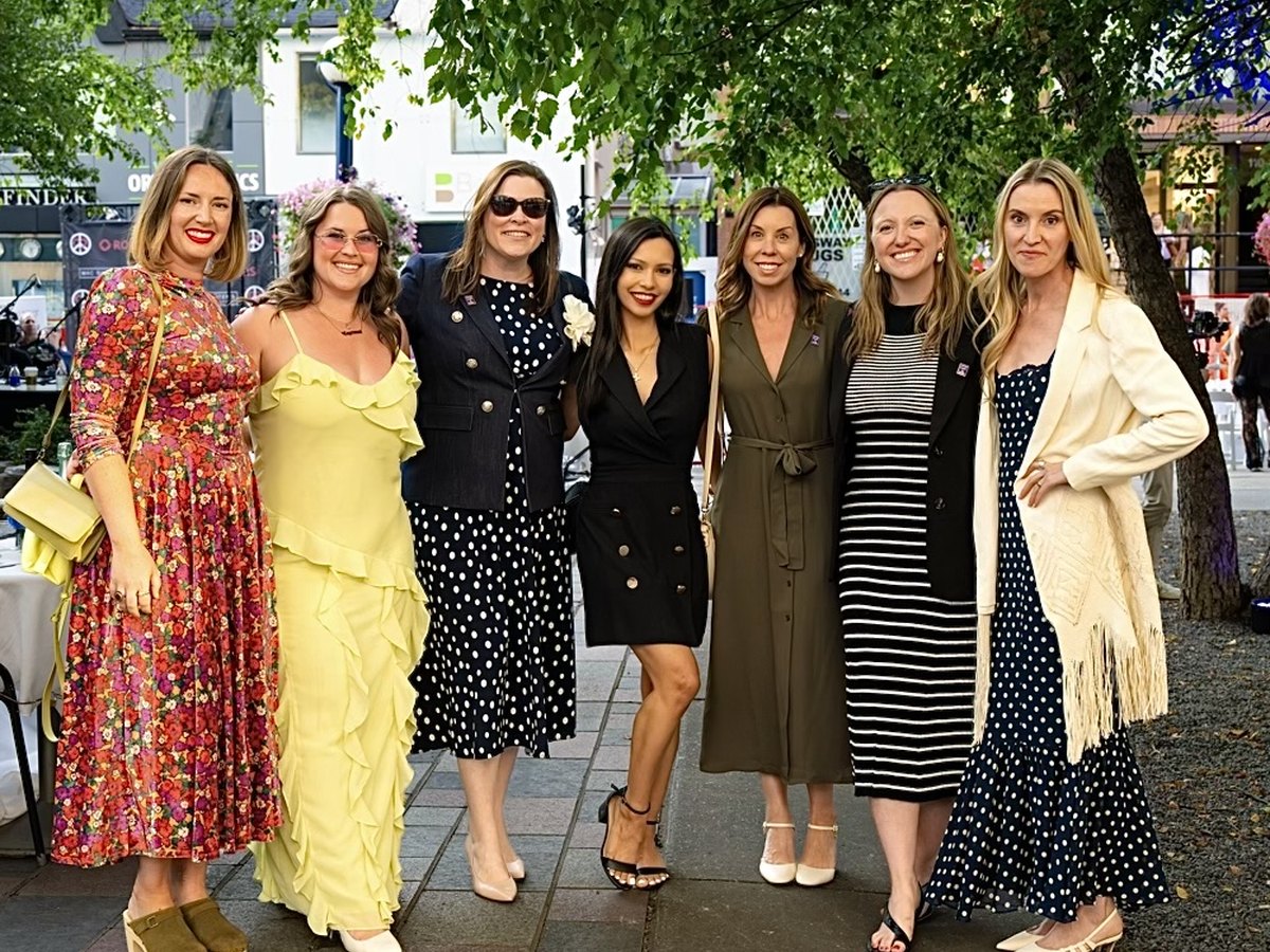 Rachel Dragas with the CAMH team and fellow guests at Couture for a Cause, Yorkville